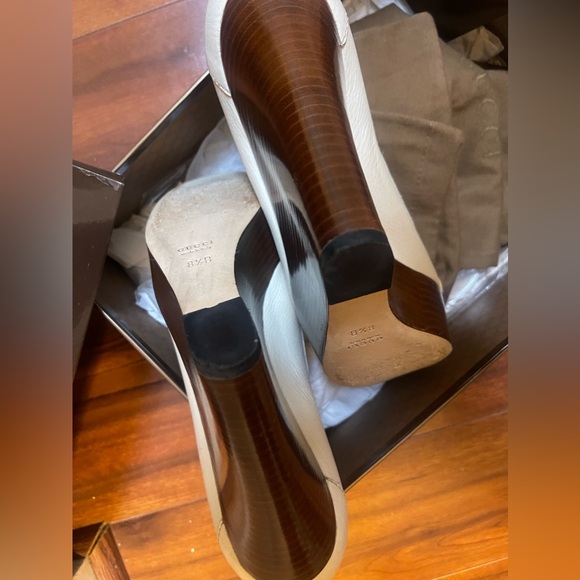 Gucci Horsebit leather wedges - Picture 6 of 6